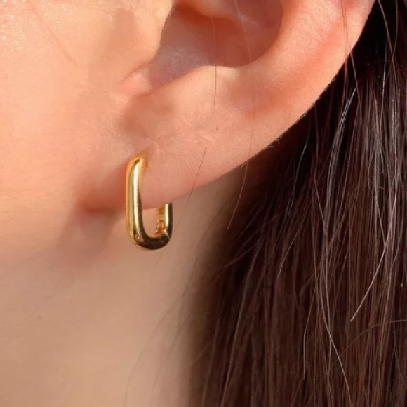 ✨Insta small gold hoop earrings - Picture 3 of 11